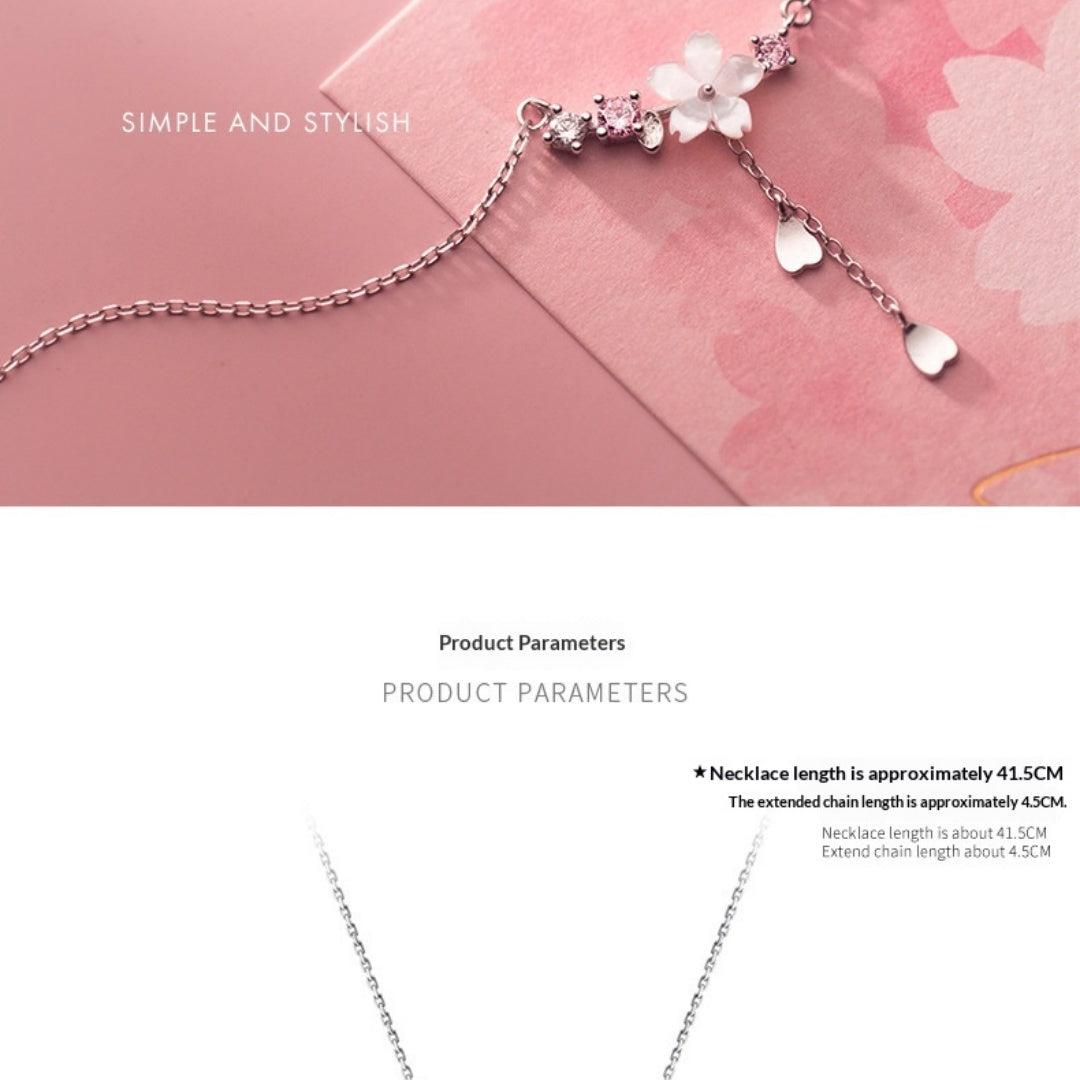 Elegant Seashell Flower Necklace With Heart-shaped Flowers